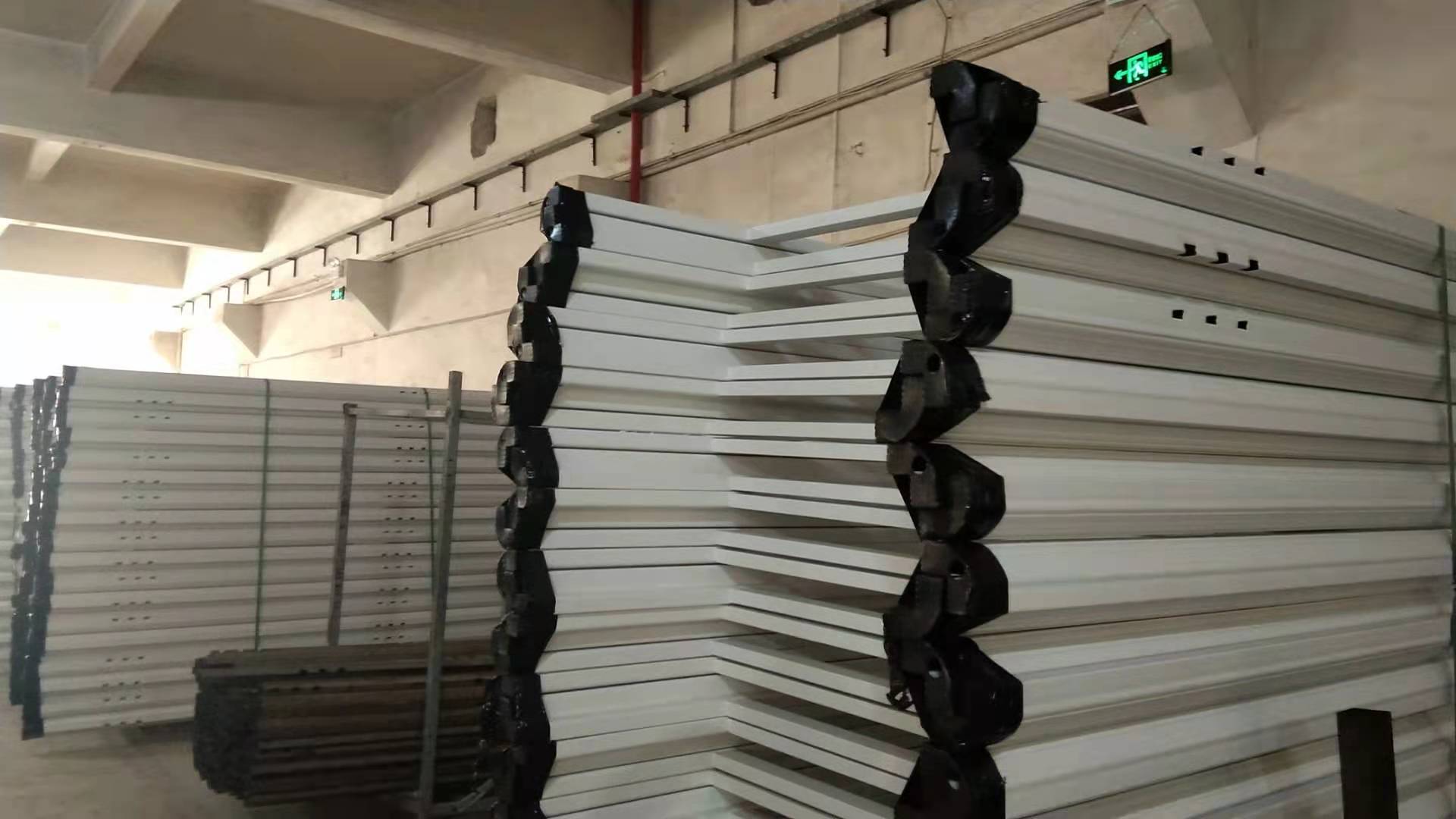 鐵床都是怎么樣打包裝的？